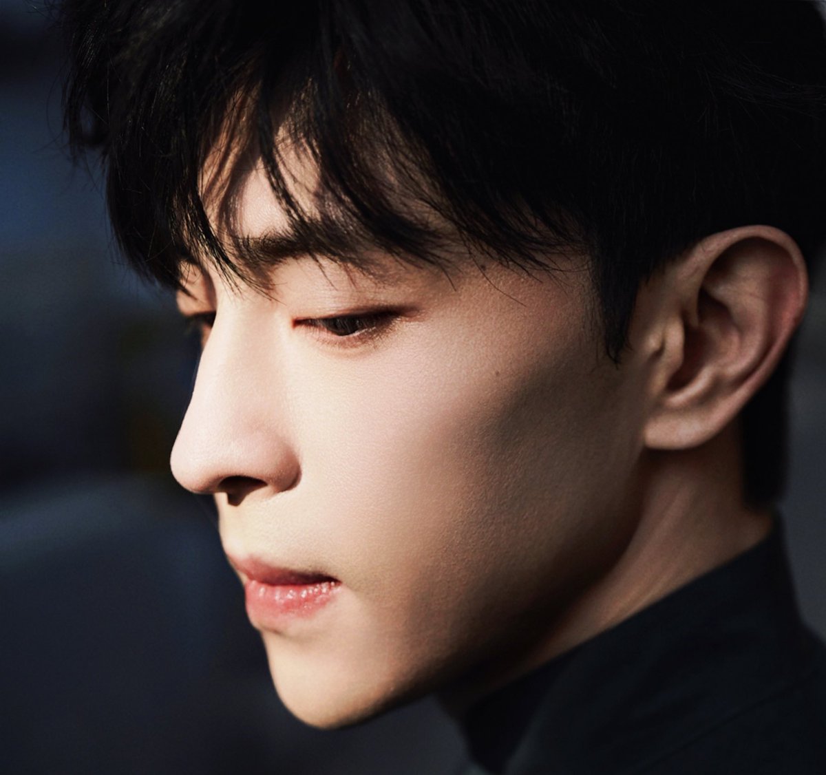 등륜 갓굴 너무 여전해서 소리 지르고시품