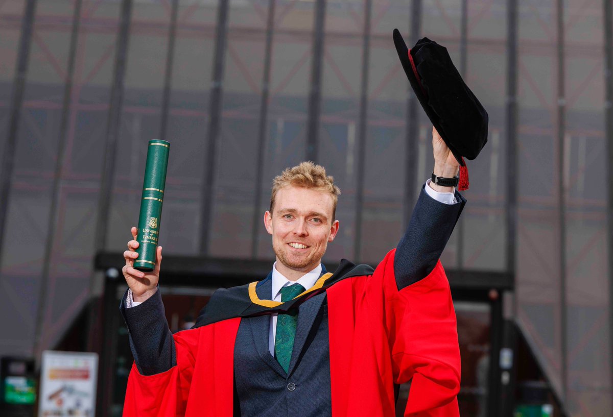 'Think outside the box': Darragh Glavin recently graduated with a PhD focusing on the area of machine learning in mental health from UL’s Faculty of Science and Engineering.

ul.ie/news/think-out…

#StayCurious #StudyAtUL