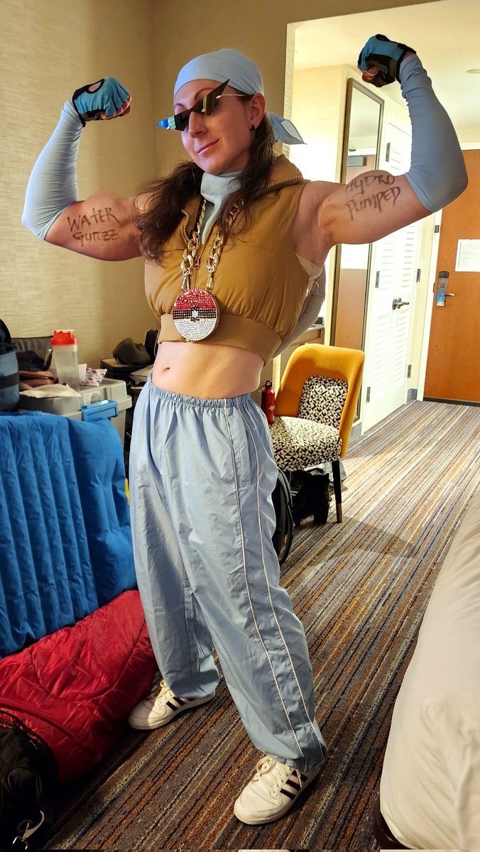 RealMacW's tweet image. Squirtle Squad at MAGFest. New favorite cosplay.