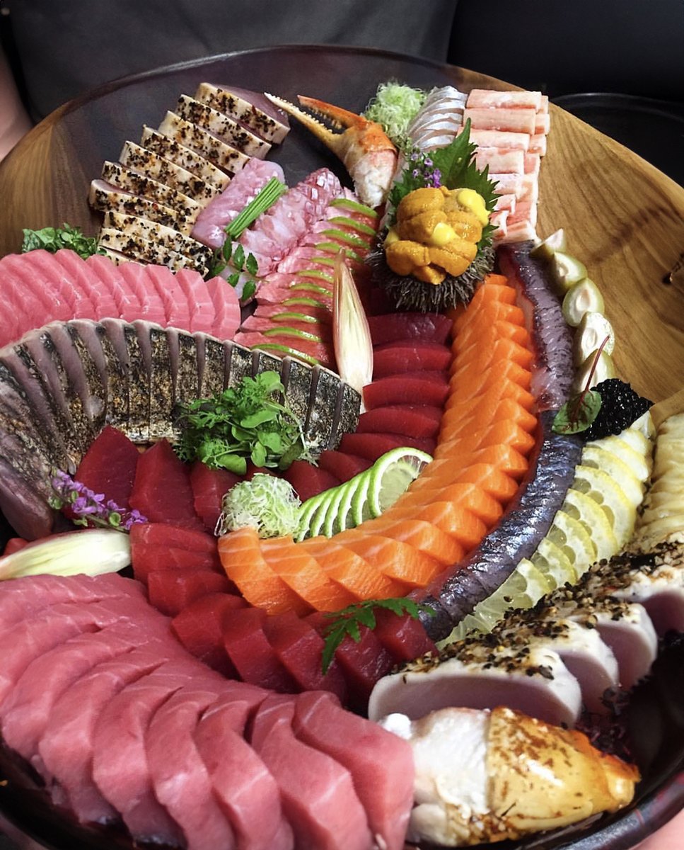 Rendez-nous visite et laissez-vous tenter par l'un de nos plats incroyablement délicieux.
Visit us and induldge in some of our incredibly delicious platters.

En Salle à Manger | Pour Emporter | Livraison
Dine-in | Takeout | Delivery
-
514-750-7534
info@parkresto.com