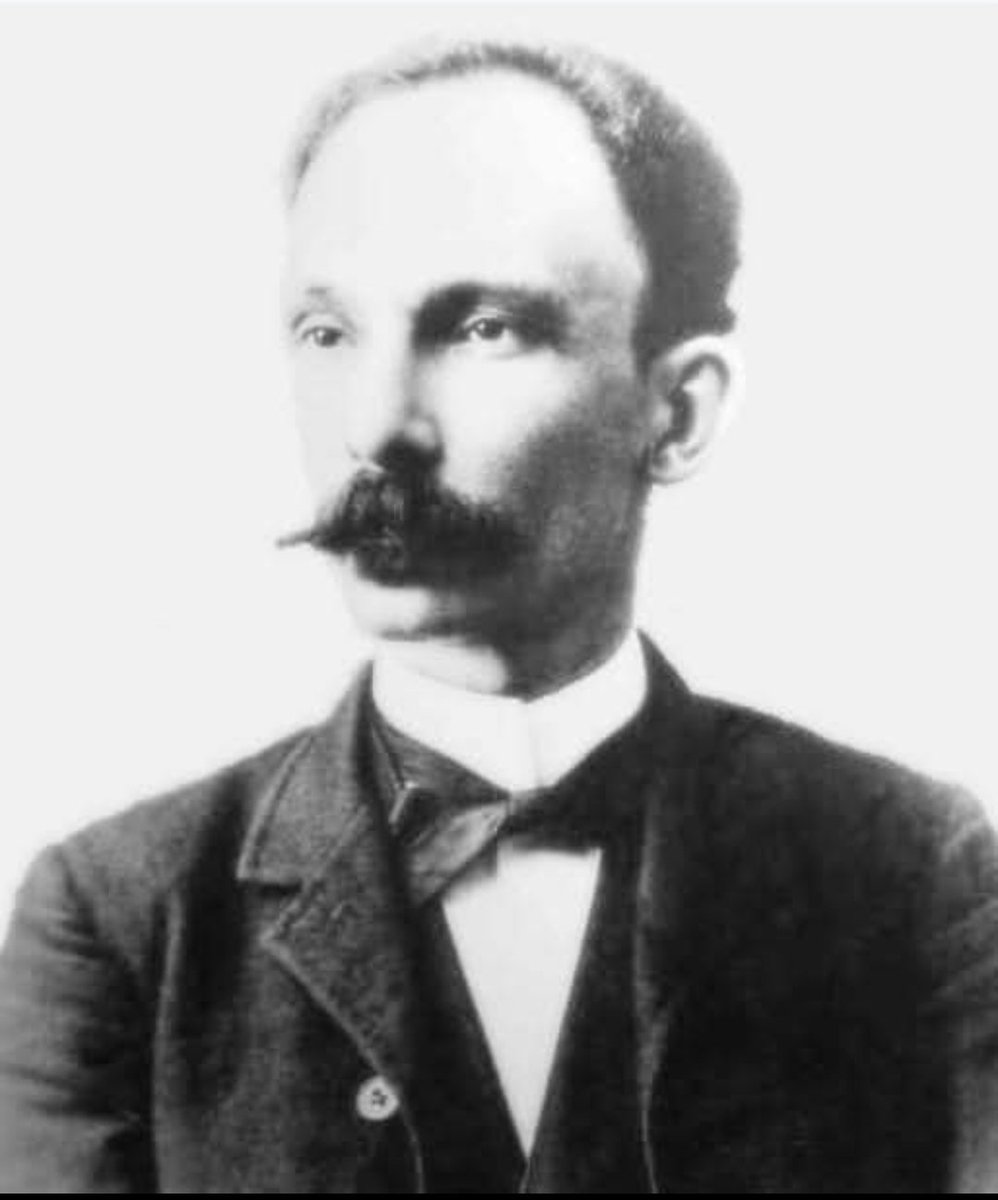 FaniaIznagaP's tweet photo. 28/01/1853, nace José Julián Martí Pérez. Héroe Nacional de #Cuba. Hombre de elevados principios, vocación latinoamericana e internacionalista; intachable conducta personal, tanto pública como privada y con cualidades humanas que en ocasiones parecen insuperables. 
#MartíVive https://t.co/HJ0BKkNwRw