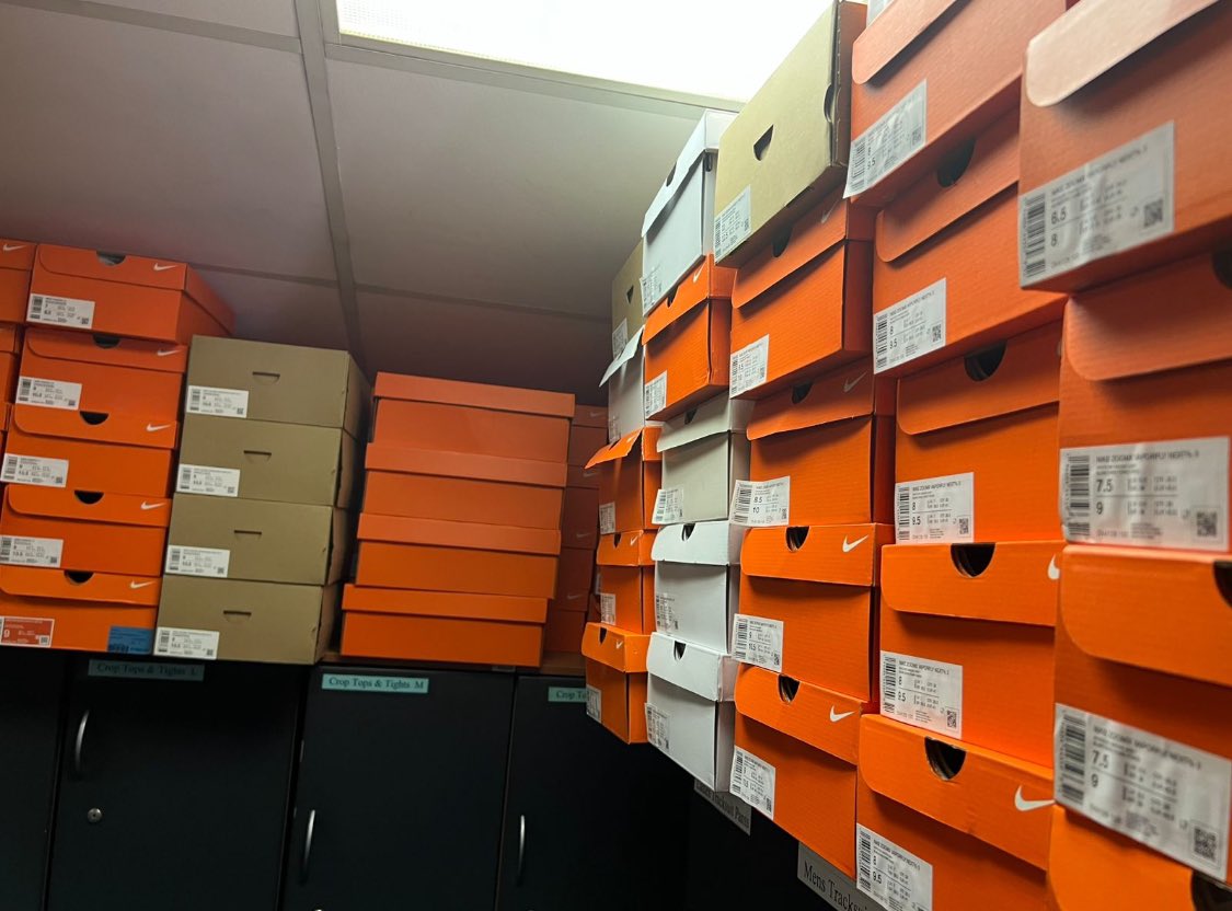 MthandeniNene's tweet image. Thank you at Club Management @Nike 🥇@BiogenSA and @ThirstiW - We are so blessed by receiving these products for our @Nedbank_RC athletes! 

LET THE GAME BEGIN - @ComradesRace and @2OceansMarathon here we come‼️@BESTERNICK