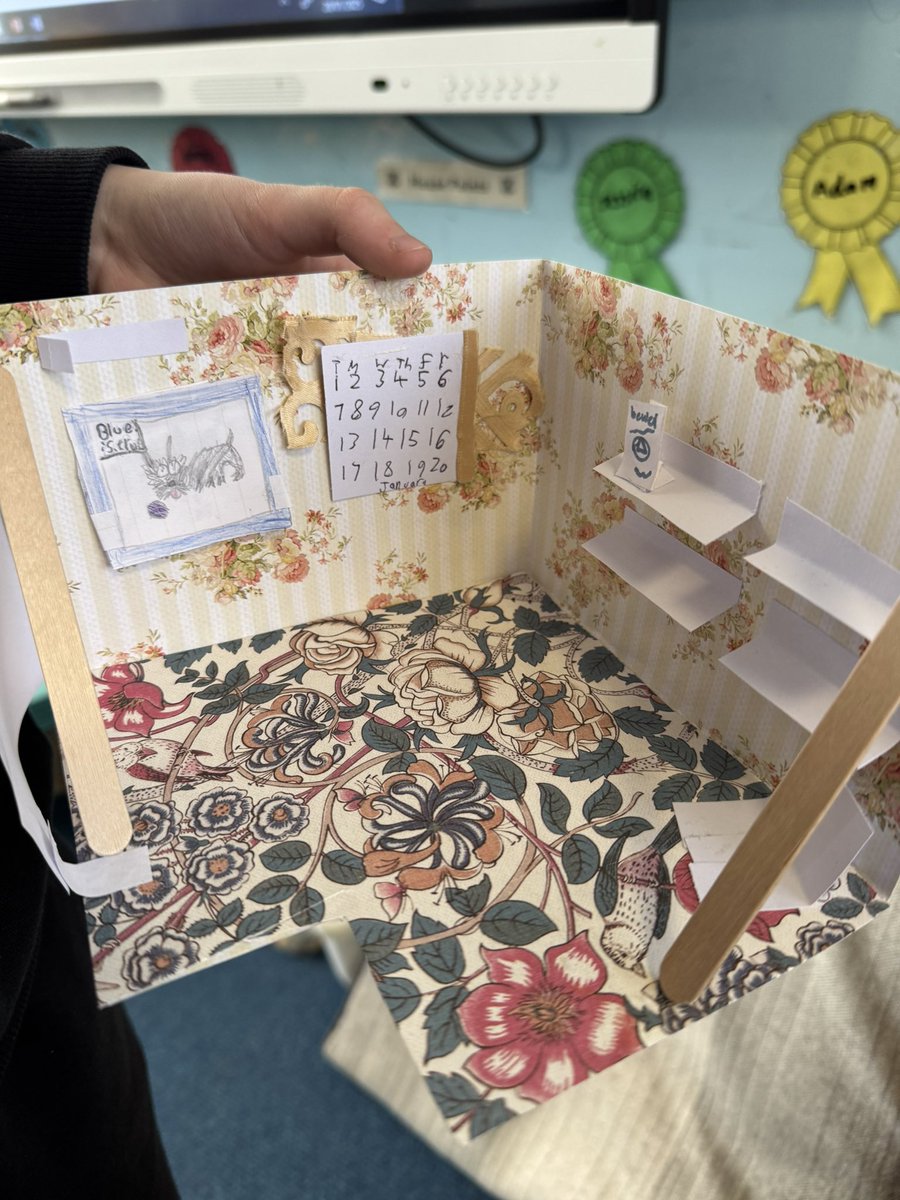 Primary4 tweet media