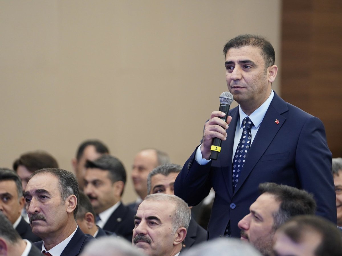 81 İlin Millî Eğitim Müdürüyle İstişare Toplantısı Yapıldı

Bakan <a href="/Yusuf__Tekin/">Yusuf Tekin</a>, 2024-2025 eğitim öğretim yılı için genel değerlendirme yapmak üzere düzenlenen ve Bakanlık yöneticileriyle 81 ilin millî eğitim müdürünün katıldığı toplantıda eğitim politikalarını geliştirirken