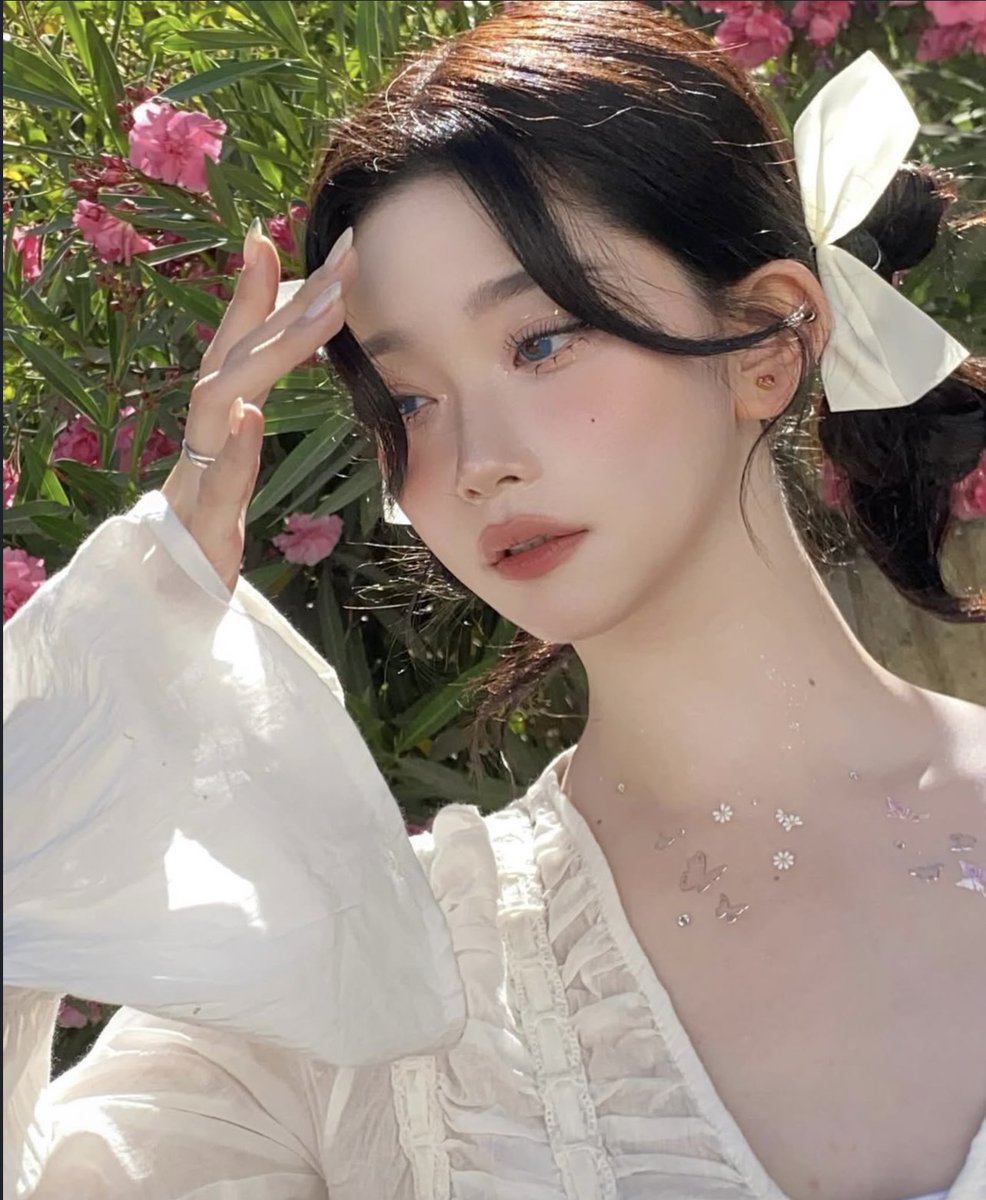 happiesl's tweet image. any interaction will be appreciated 🫧

Hi guys !! Jadi piuu mau numpang ospek &amp;amp; cari kelinci buat 2 anak baruku ini &amp;lt;3 sekalian mau minta saran harga yah hehe :D yang mau jadi kinci langsung drop foto + nick di rep ya ketentuan di alt, nanti aku pilih beberapa thank u 💗