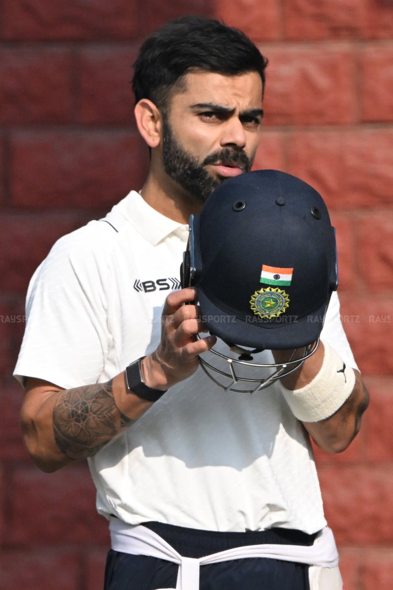 raysportz_cric's tweet image. Virat Kohli in action during today’s practice session! 🏏🔥
Focused, determined, and ready to make every moment count. @imVkohli 
#ViratKohli #Cricket #PracticeSession