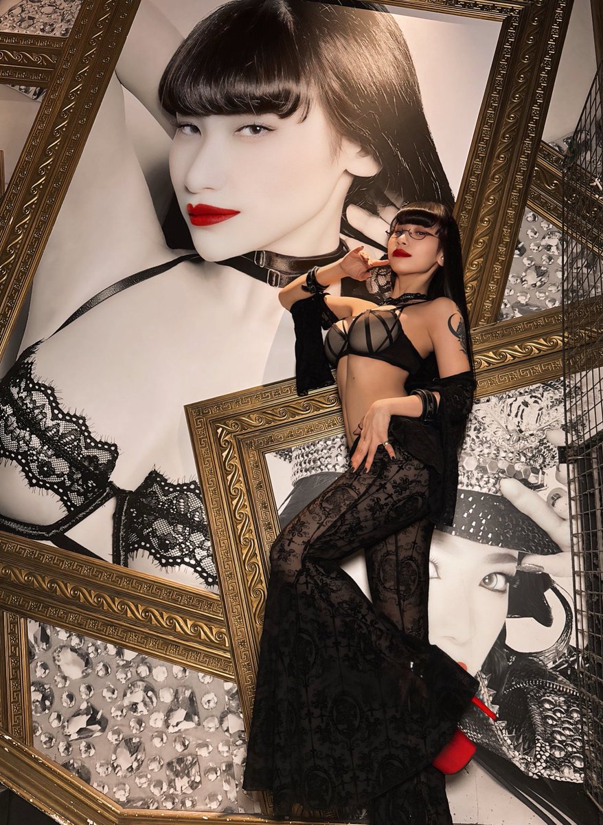 IBUKI_burlesque's tweet photo. 歴史に私が刻まれました。 https://t.co/uew8DcsoP2