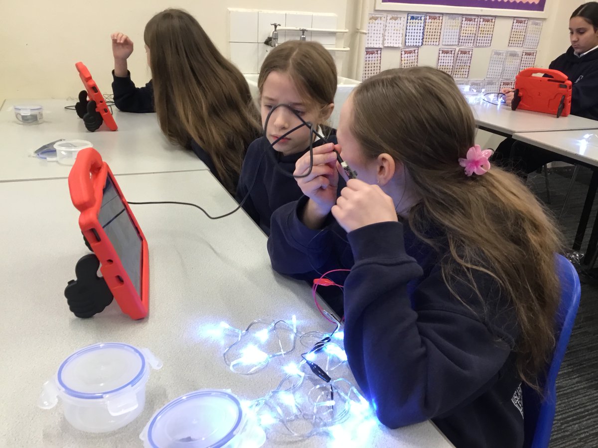 Hillstone School tweet media