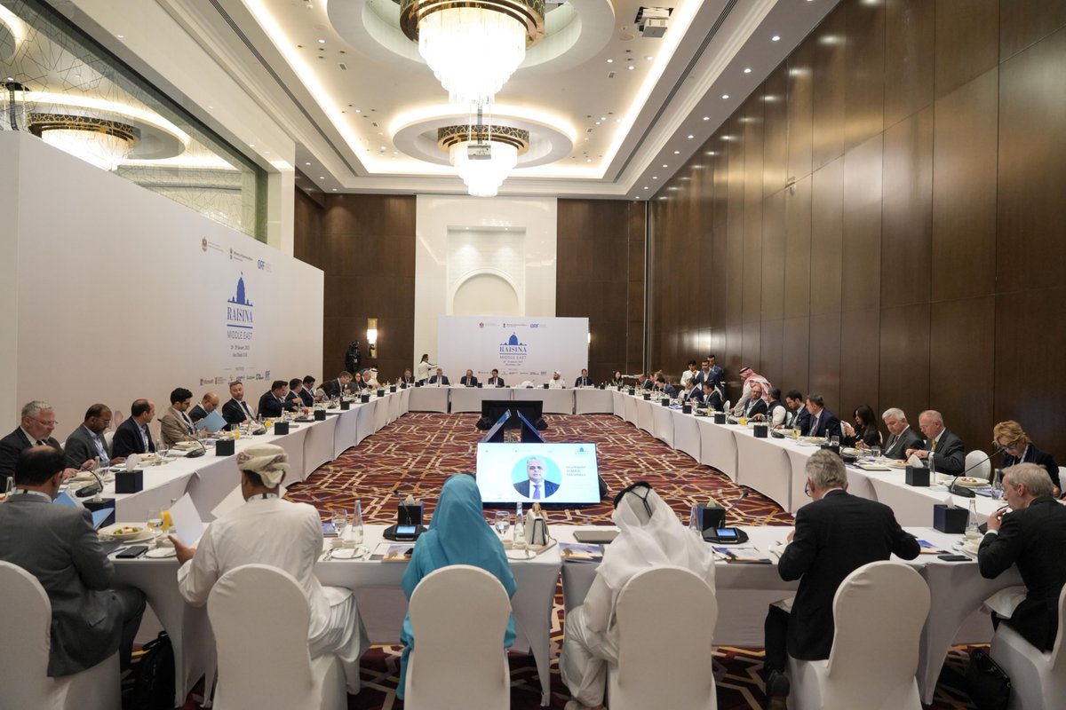 raisinadialogue's tweet image. New #alliances and #partnerships can help create a new #deterrence architecture, turning potential adversaries into security partners by involving them in collective #security, and strengthening overall security in the #ArabianSea.

#RaisinaMiddleEast