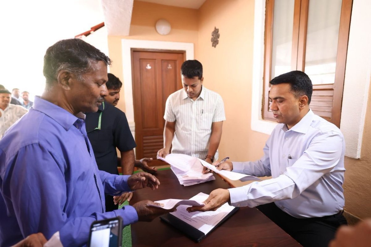 Francia da cruz (@francia_da82569) on Twitter photo Meeting people and listening to their concerns is key to effective leadership. Just like a CEO listens to the challenges within a company and works on solutions, CM <a href="/DrPramodPSawant/">Dr. Pramod Sawant</a> does the same for Goa. He actively engages with the public, understands their issues, and takes Meeting people and listening to their concerns is key to effective leadership. Just like a CEO listens to the challenges within a company and works on solutions, CM <a href="/DrPramodPSawant/">Dr. Pramod Sawant</a> does the same for Goa. He actively engages with the public, understands their issues, and takes