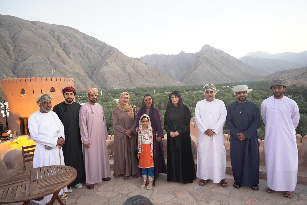 السيدة رية بنت قيس تفتتح معرض رواق عالية في قلعة نخل.

wejhatt.com/?p=100029

<a href="/Aliafarsi/">عالية الفارسي</a> 
<a href="/nakhal_w/">أخبار ولاية نخل</a> 
<a href="/newsnakhal/">أخبار ولاية نخل</a> 
<a href="/BsGovernate/">محافظة جنوب الباطنة _سلطنة عمان</a>