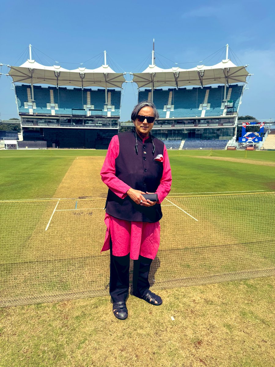 Shashi Tharoor tweet media