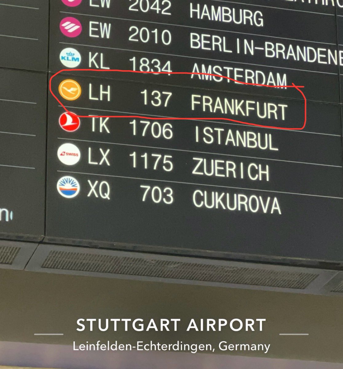 svebart's tweet photo. Danke @Lufthansa_DE , die 1 Stündige ICE - Fahrt ist ja wirklich unzumutbar. Ihr tut der Welt echt einen Gefallen 🌍🫶🏻.
🙃😭😭 https://t.co/1dXqNtwF5s