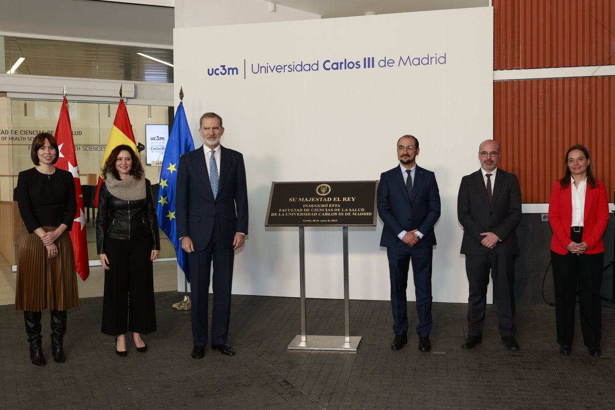 CasaReal's tweet photo. El Rey preside, en el “Día de la Universidad”, la inauguración de la Facultad de Ciencias de la Salud de la Universidad Carlos III (Getafe, Madrid), que impartirá el Grado en Neurociencia y el Grado en Ciencias Biomédicas, entre otros.

➡️https://t.co/NN2UMDHsnY https://t.co/9ifDKIn6ND