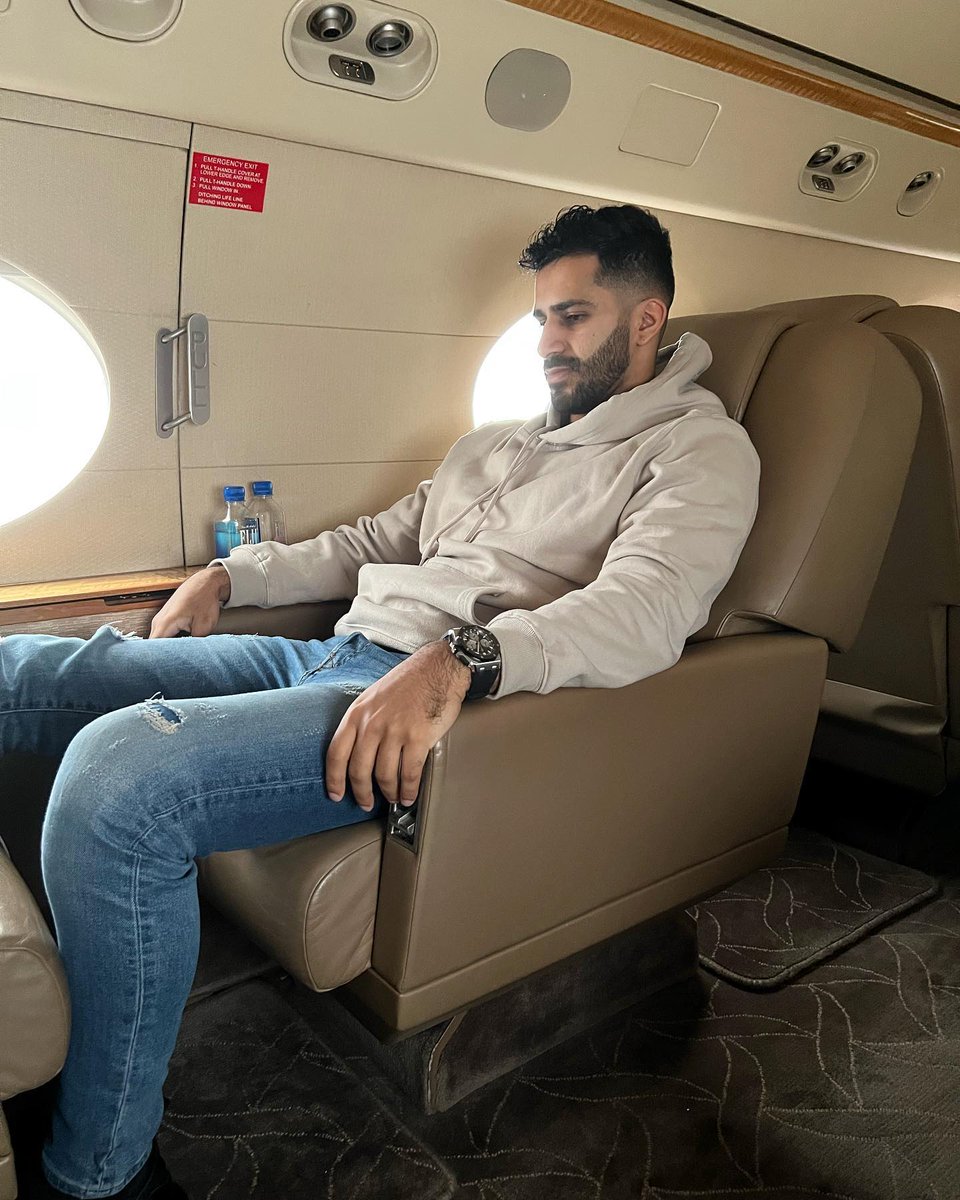 Andrewayne_'s tweet image. Analyzing potentials 🚀😌