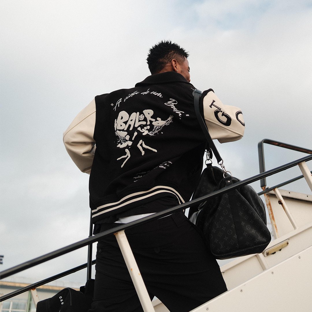 ClubBrugge's tweet photo. Suited up in @balr, wheels up to Manchester! 👔✈️ #MCICLU #UCL #PlayForUnforgettable