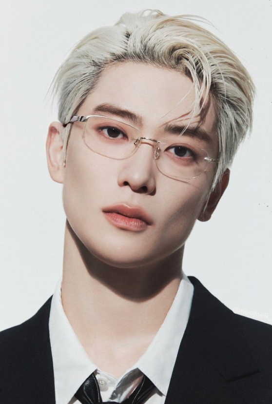 AboutMusicYT's tweet image. Happy 28th birthday to the vocalist, talented, server, alluring Jaehyun of NCT!