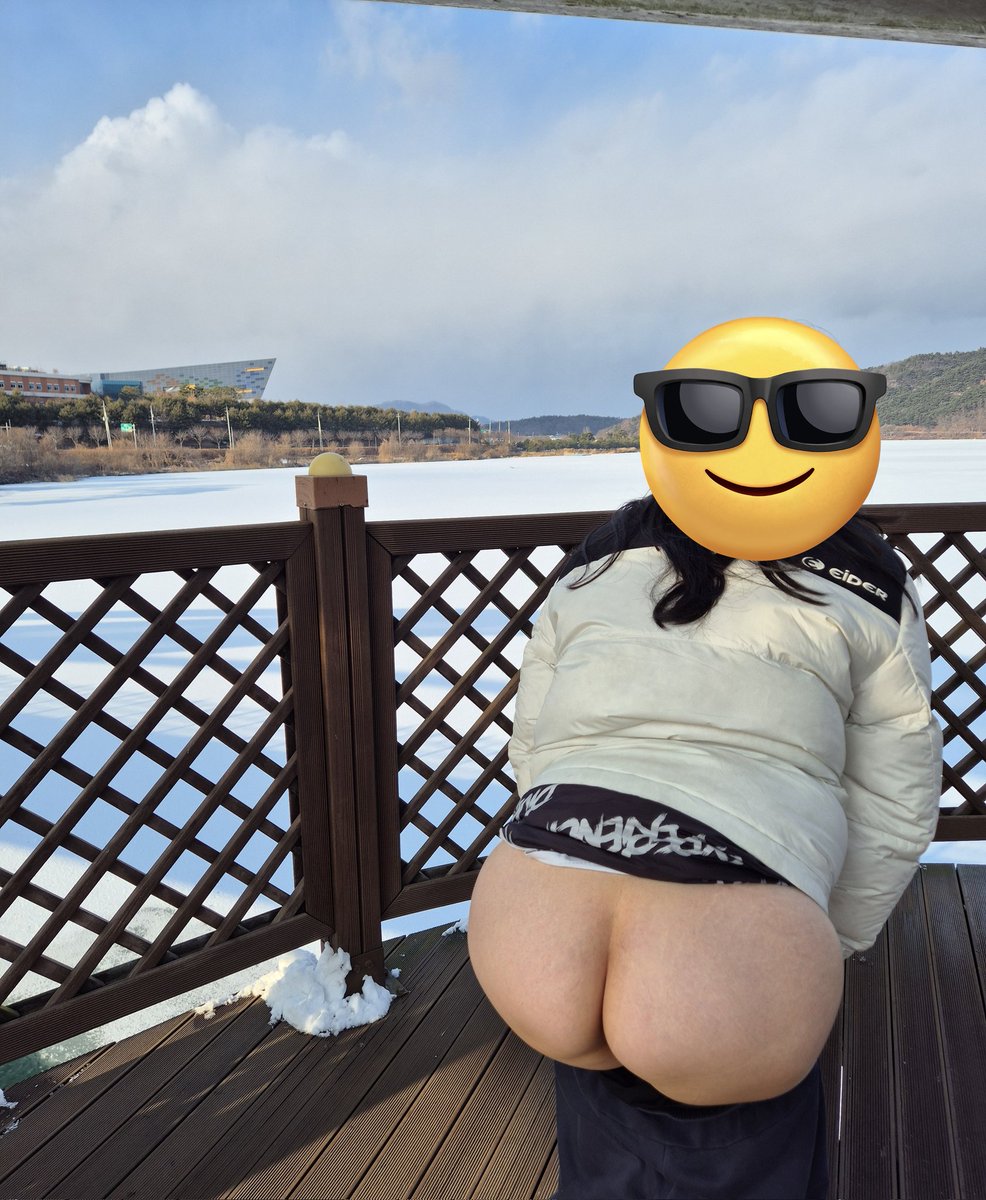 생존신고♡
새해 복 많이 받으세요♡