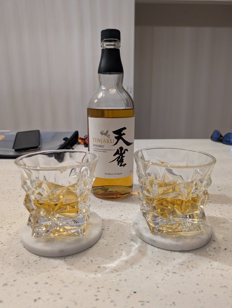 KandyMerr 🐾 (The Orange Oracle) tweet media