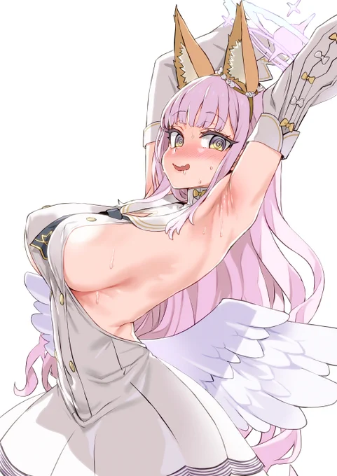 忘れてたお羽も。しっぽはコスプレだしスカートの中で… 