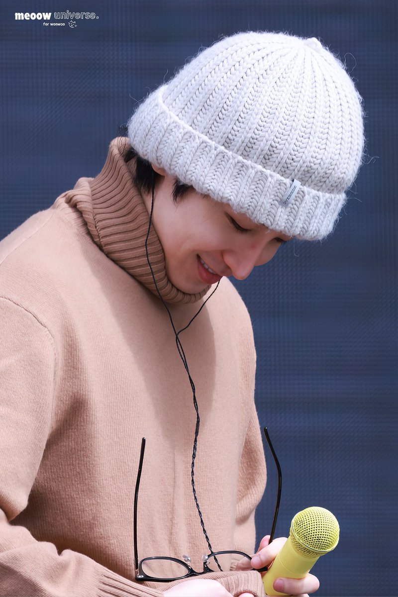 this picture screams warmth idk why