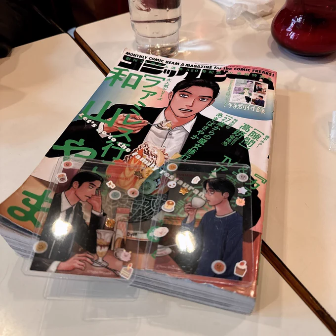 表紙の場所と。席が出入り口のとこになっちゃったので奥に置いてあるビーム取りに行くついでに心に店内の様子焼き付けました