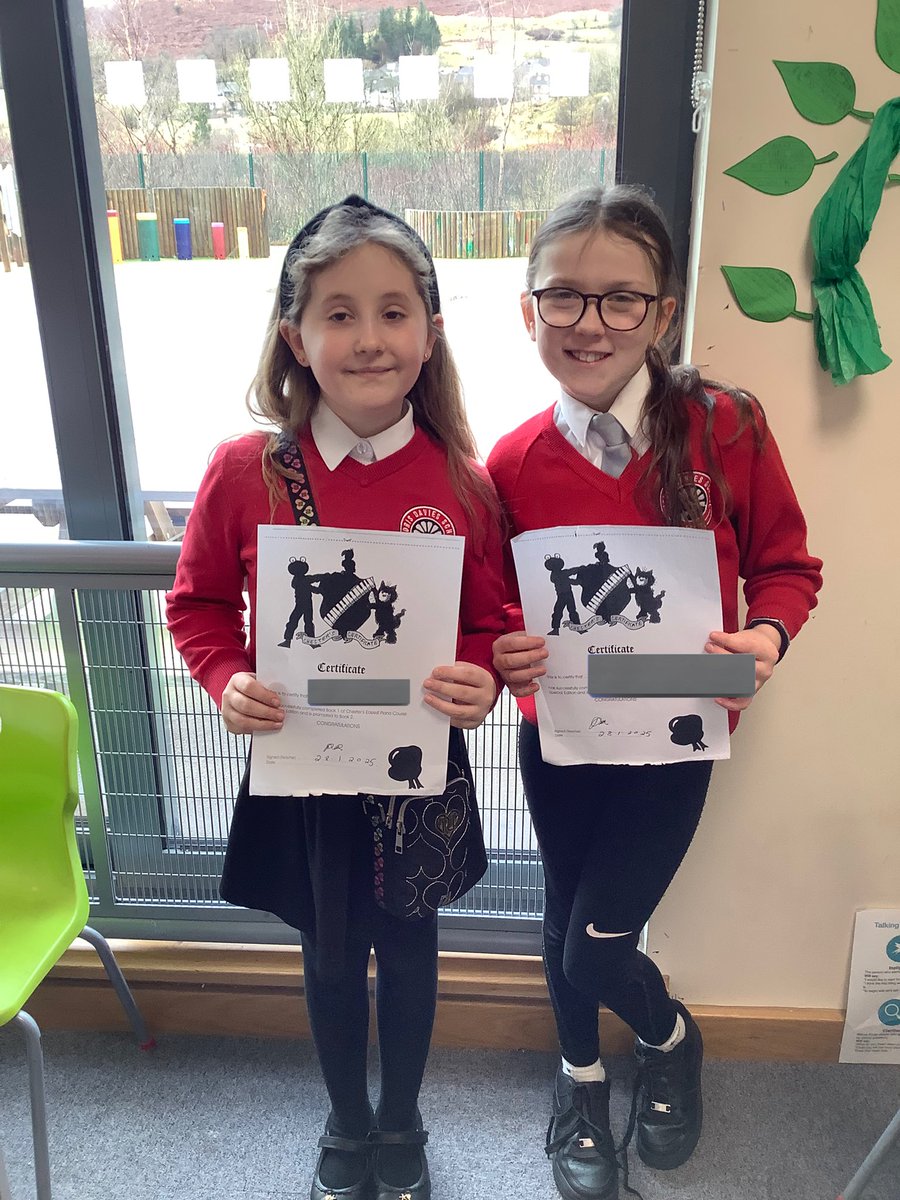 Da iawn girls for completing book one of your piano course 👏🏼⭐️