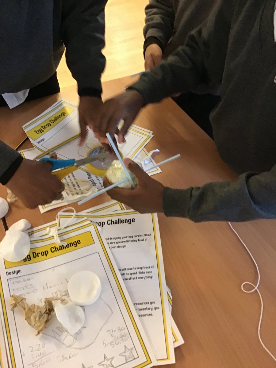 Sky class designed a parachute for an egg using different resources at ‘Into University’. What egg-cellent designs!