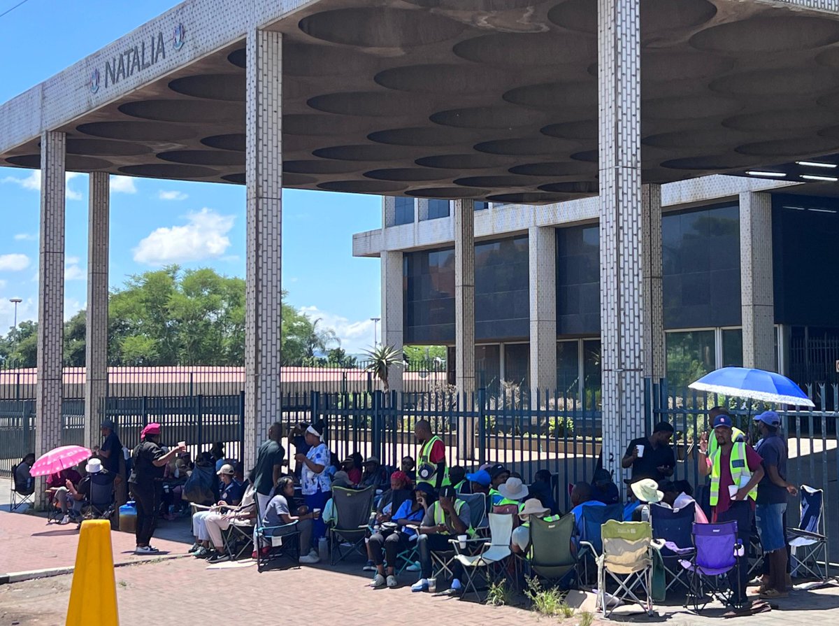 While patients wait in long queues in hospitals and theatre lists to be seen and treated ….Young qualified medical doctors wait “outside the door of the person who makes decisions”

#KZNUnemployedDoctors