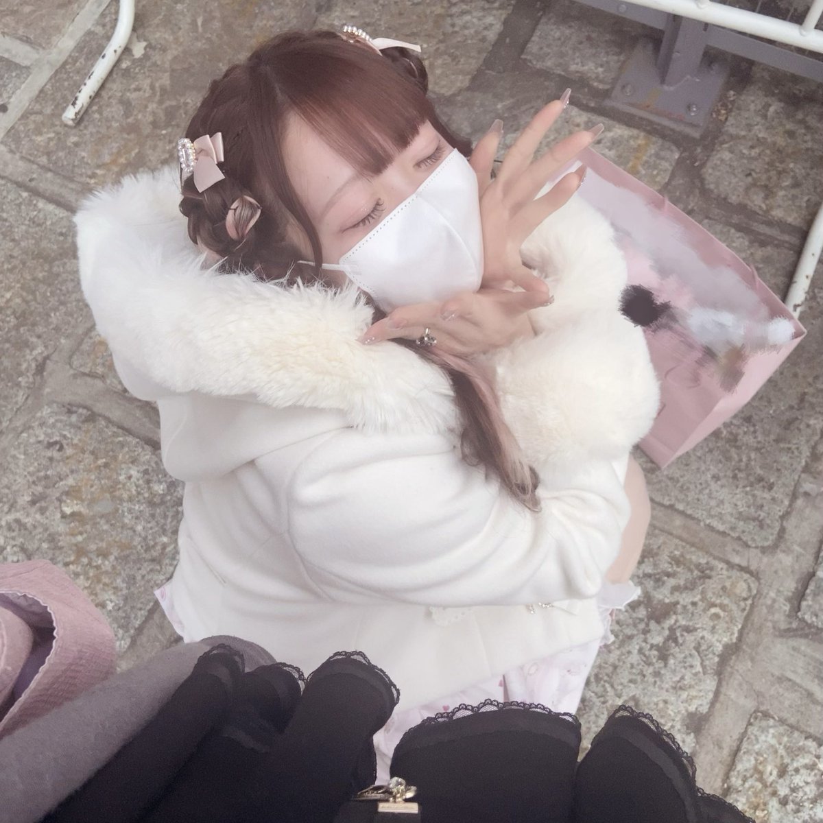 zzZ_88fa's tweet photo. 下から上までかわいい♥んんーま♥♥ https://t.co/bJL6LVwAN6