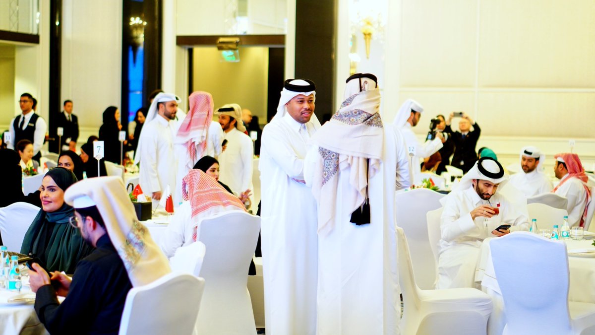 dohanews's tweet image. The @SingaporeEmbDoh hosted a dinner on January 22 to honour the alumni of the @qlc_qa learning journeys to #Singapore. About 120 guests attended, including senior Qatari officials, #QLC leadership, and Asia-Pacific ambassadors. The event celebrated the strong ties between #Qatar