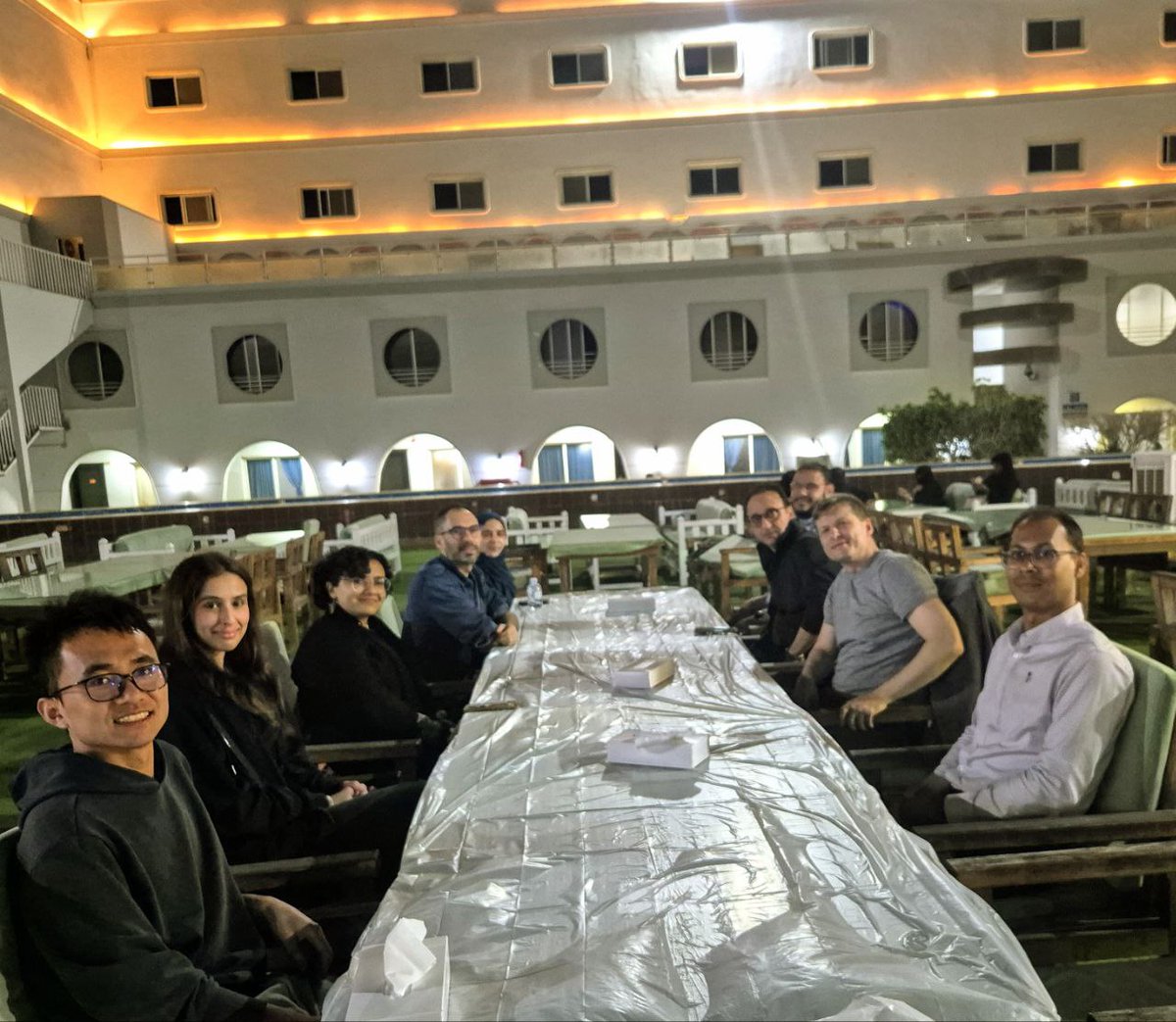 wuttkescience's tweet photo. Many thanks to Niveen M. Khashab for inviting me for a talk to KAUST (@KAUST_News) and her wonderful group for having so nice time. Also, I would like to thanks Mohamed Eddaoudi (@Eddaoudi_FMD3) and his group for a wonderful fish night (I highly recommend the fish from red sea!). https://t.co/1Z3S5cI5Ew