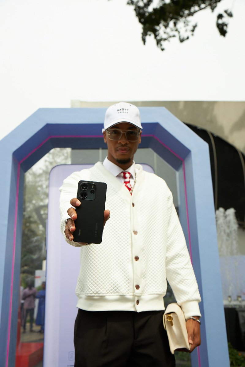 XiaomiNigeria's tweet photo. Groovers, your fave @groovymono was at the #RedmiNote14LaunchEvent, bringing all the grooveโthe style, the durability, and the energy we all love.๐ฅ
Whoโs ready to join the groove train? ๐
#redminote14launchevent
#AllStarDurability https://t.co/ys6G5gUQer