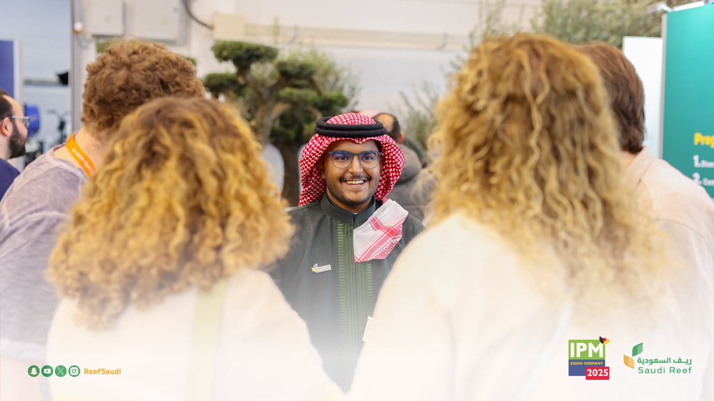 ReefSaudi's tweet photo. 📍 إسن - ألمانيا
زوّار جناح برنامج #ريف_السعودية في معرض IPM Essen 2025 الدولي يستكشفون تجربة المملكة الرائدة في التنمية الريفية الزراعية المستدامة، ويستمتعون بتذوق منتجات الريف السعودي الأصيلة.
#IPMEssen2025
#عطاء_ونماء
📍 Essen, Germany
Visitors to the #ReefSaudi booth at #IPMEssen2025 explore Saudi Arabia's innovative approach to sustainable rural development while enjoying authentic tastes of Saudi rural products.
#GivingAndGrowth #ReefSaudi