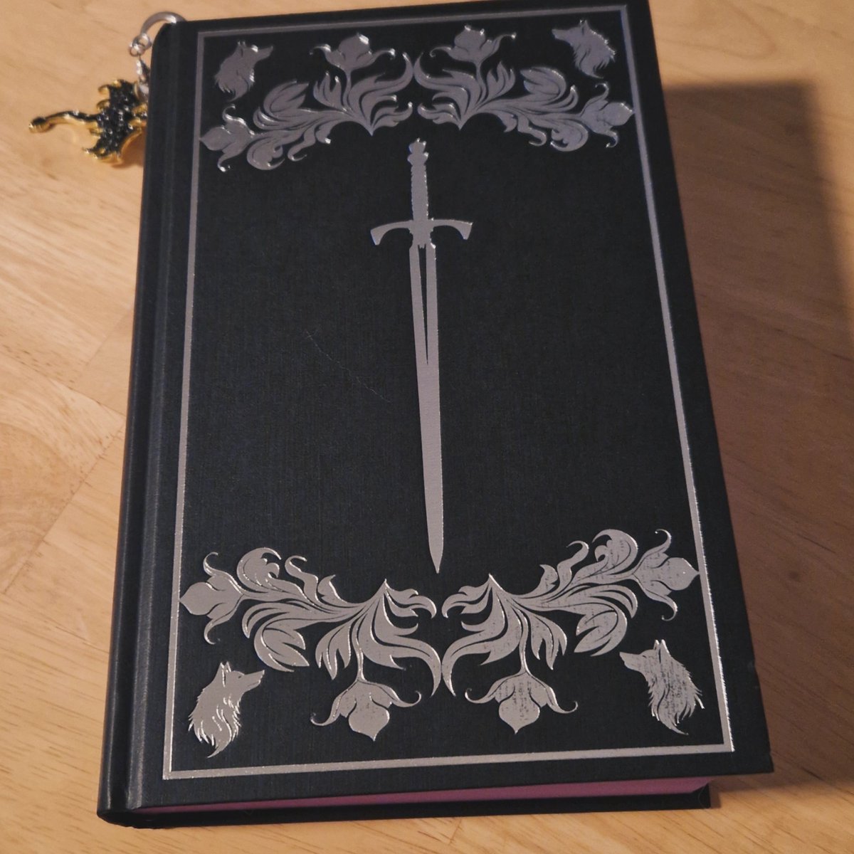 being_bookish's tweet image. I do love a beautiful naked hardback. I remember my grandmother having a full set of Dickens in leather on her lounge shelves.

Do you have a favourite?

#books #hardbacks #bookX #booktwitter