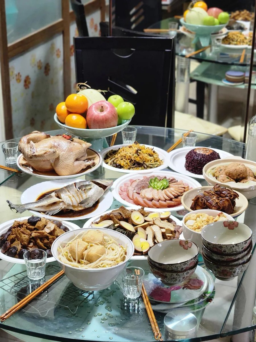 Janrinlay's tweet image. 新しい一年、すべての願いに返事があって、希望に満ちた答えが訪れますように！🤗🥰🌹