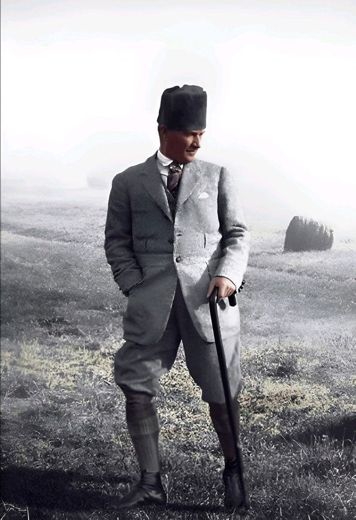 Otukenn99's tweet photo. Father of the Turks https://t.co/mClXpldPkD