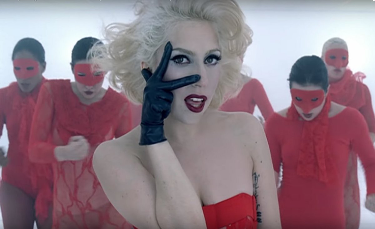 PopBase's tweet photo. Lady Gaga compares her upcoming album ‘Mayhem’ to the iconic ‘Bad Romance’, noting that the songs have ‘similar colour shades’:

'A lot of the songs on this album have a maroon, brown colour to them. Bad Romance was like that - it was reddish.’ https://t.co/JSXPOgITwR