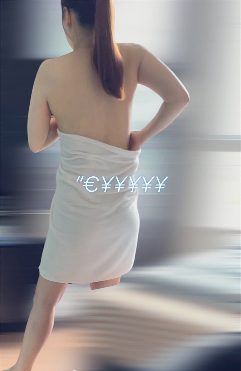 ช่วงนี้ไม่ค่อยมีเวลาอัพเดทลงเรื่องราว ลุ้นๆเสียวๆ แอบถ่ายแฟนให้สมาชิกได้ชมกันเลย:แอบถ่ายแฟนเปิดม่านทาครีมแต่งตัวอวดตึกตรงข้ามครับ #แอบถ่ายเมีย #ถ่ายหีเมีย #อวดเมีย #โชว์แฟน ถ้าชอบก็กดติดตาม กดหัวใจ รีโพสต์ทวิตให้ด้วยนะครับ