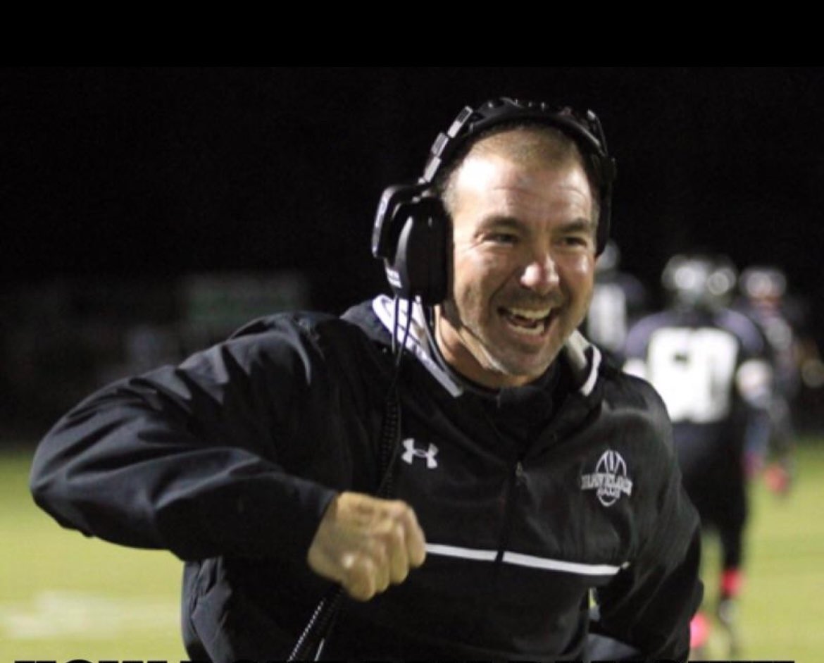 mcbjbb's tweet photo. Y’all help me with this STUD @CoachJBB07  a Happy Birthday today! https://t.co/wy0xCFMZUv