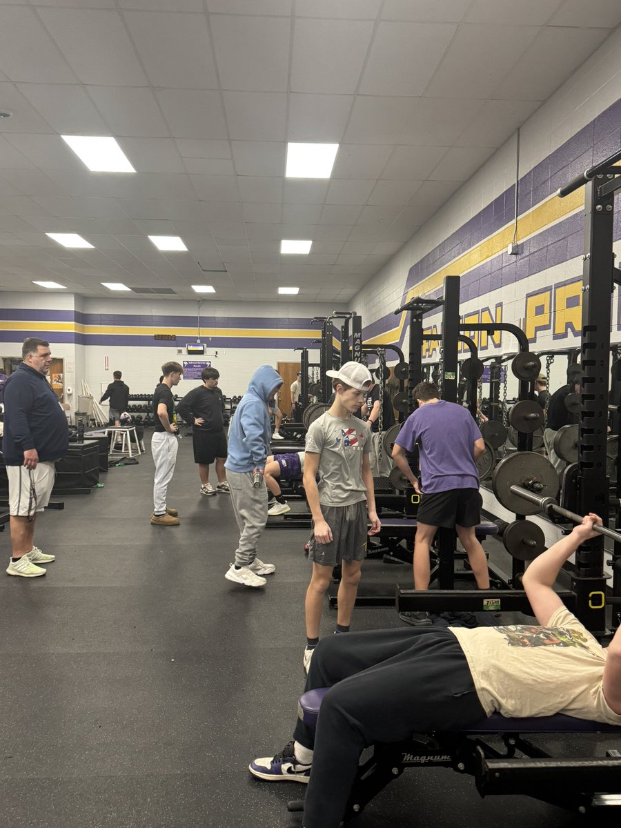 SFFalconFB's tweet photo. Day 1 &amp; Day 2 of the Breakfast Club in the books! Great effort but more importantly great togetherness as a F.A.M.I.L.Y. Building strength &amp; trust AS ONE! https://t.co/MdkdhQfVGK