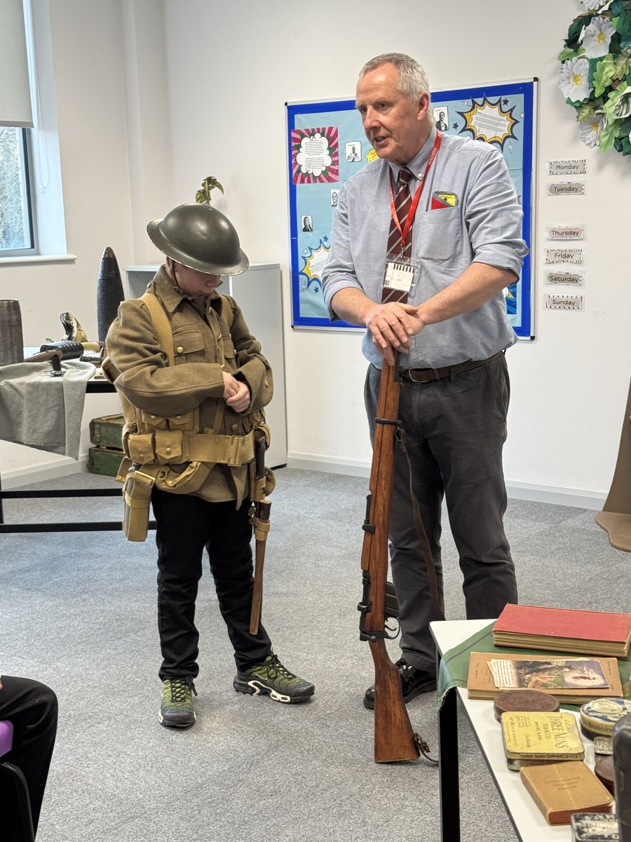 HeightsBurnley's tweet image. More from todays visitor with our KS3 students. #HistoryMatters #HistoryFacts #historylesson