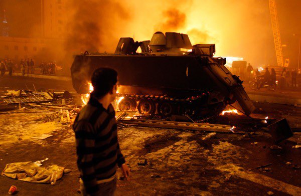 EgyptianR25Jan's tweet photo. Egypt January 28, 2011 https://t.co/LkL3gApp64