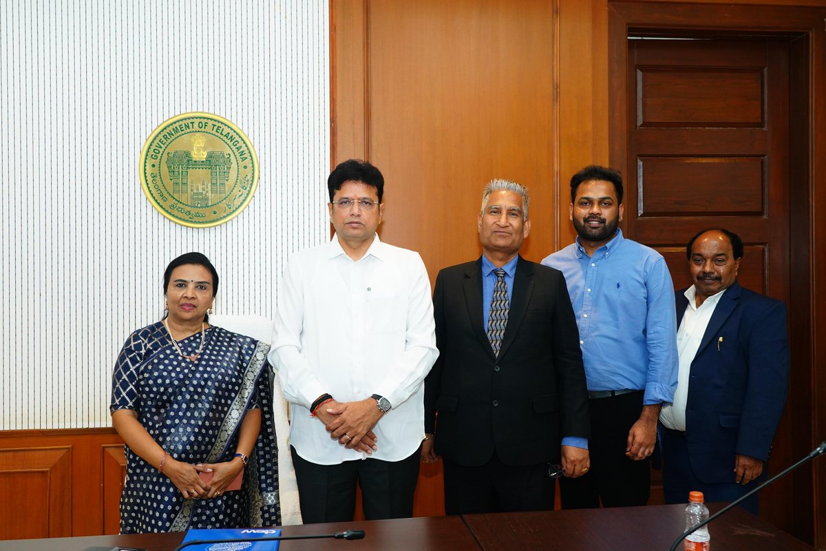 TheSouthfirst's tweet image. #Telangana: Two new IT parks are set to come up in #Hyderabad. Aiming to develop similar IT Parks like in #HITECCity, IT Minister @OffDSB stated that they are identifying locations on the outskirts of the city. 

Furthermore, he announced that Dew Software Company is set to
