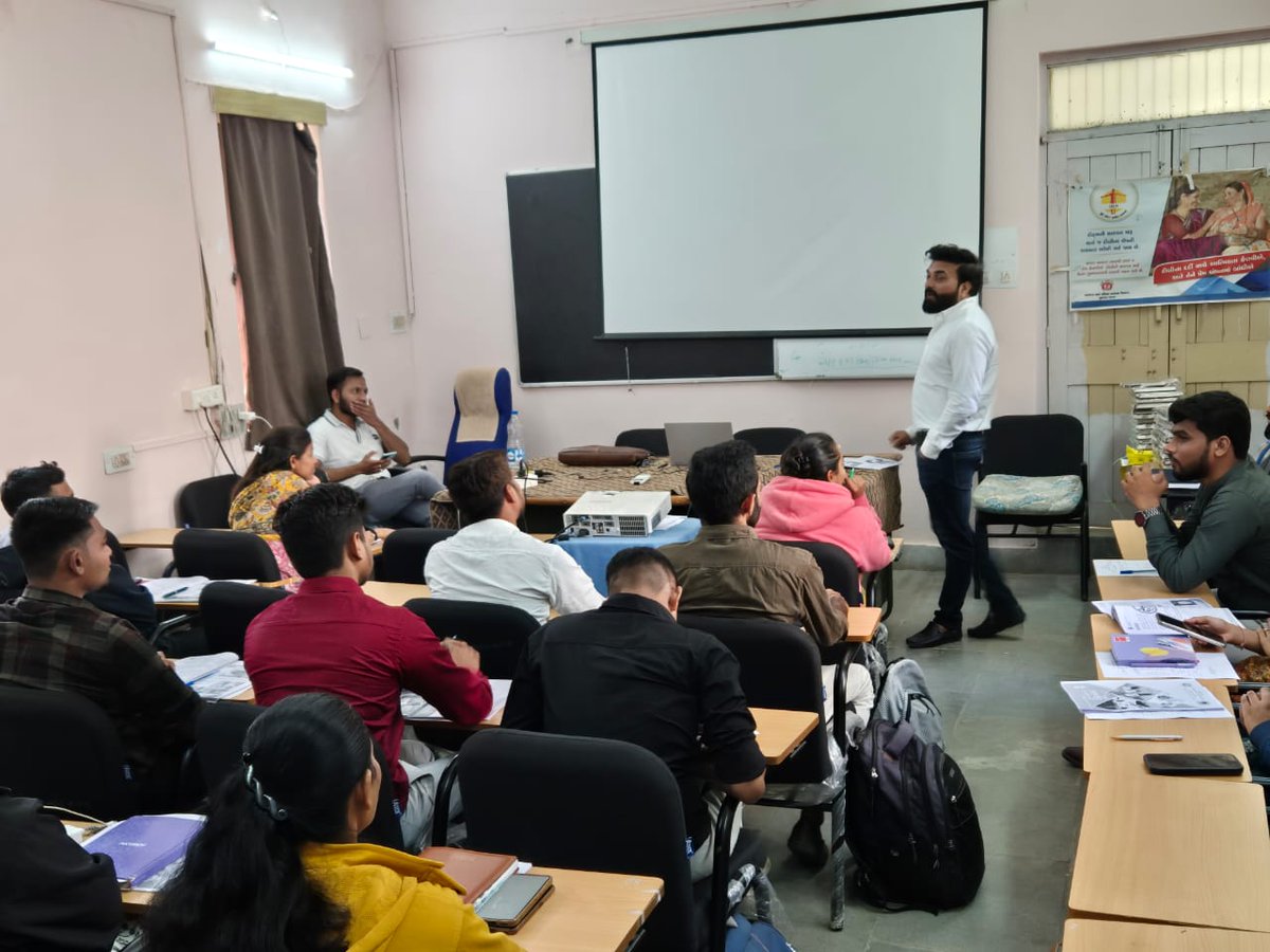 health_bvn's tweet photo. ✅CHO training was conducted under the National Program Health Care for Elderly.

✅ In this training important guidance was given by Resp. CDHO Sir.

#HealthForAll
#HealthcareForAll
#elderlycare
@MoHFW_INDIA
@MoHFW_GUJARAT
@GujHFWDept
@NHMGujarat https://t.co/c9tqrAk6vQ