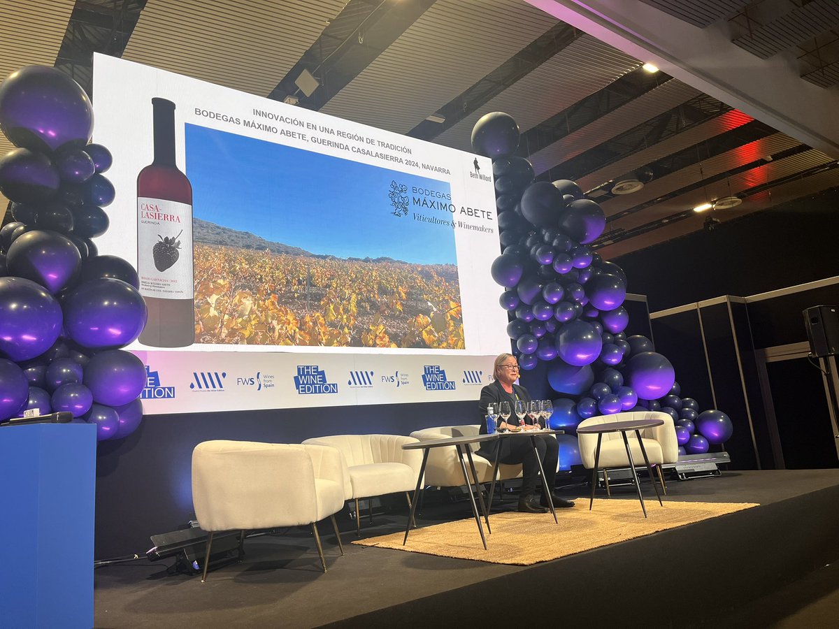 Puy Trigueros (@puytri) on Twitter photo En la cata de <a href="/BethcWillard/">Beth Willard</a> en Madrid Fusión. Empezamos por dos rosados de Navarra en la selección de 7 vinos rosados de alta calidad. Beth ha elegido en este caso Pinpilinpauxa de Ubeta y Casa-Lasierra de Bodegas Maximo Abete, dos de nuestros mejores rosados <a href="/vinosnavarra/">Vinos Navarra</a> En la cata de <a href="/BethcWillard/">Beth Willard</a> en Madrid Fusión. Empezamos por dos rosados de Navarra en la selección de 7 vinos rosados de alta calidad. Beth ha elegido en este caso Pinpilinpauxa de Ubeta y Casa-Lasierra de Bodegas Maximo Abete, dos de nuestros mejores rosados <a href="/vinosnavarra/">Vinos Navarra</a>