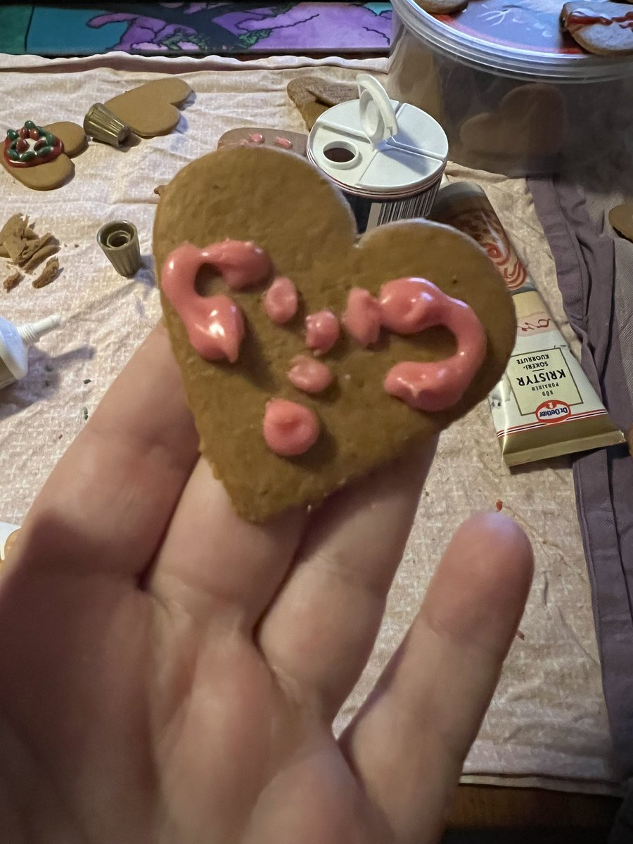 #uterust event coming at the end of march 
We are supporting <a href="/BCRFcure/">The Breast Cancer Research Foundation</a> once more! 
🎗️There will be new merch! 
🎗️There will be giveaways. 
🎗️There will be an events server. 
🎗️Follow if you love boobs, and you want more info. 

Here is a cookie I decorated with a Uterust logo.