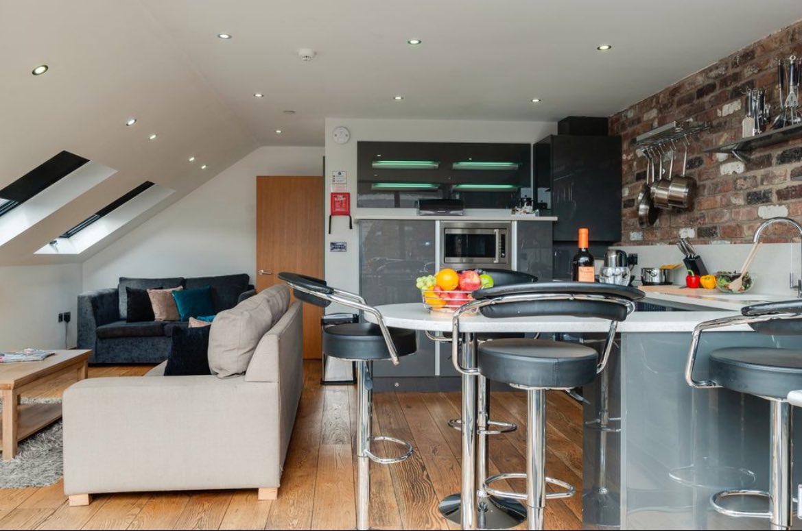 BASE Apartments tweet media