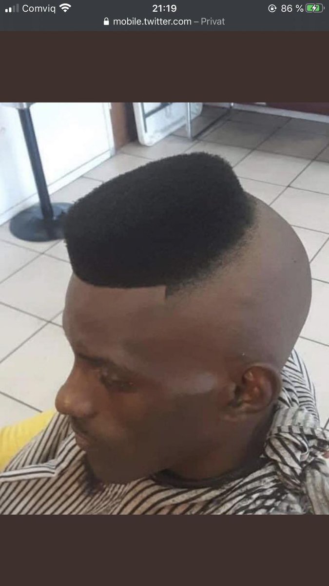 Emma63039998's tweet photo. #barbershop what's the name of this style 😎 🤣🤣🤣 https://t.co/izsAE2JzzR