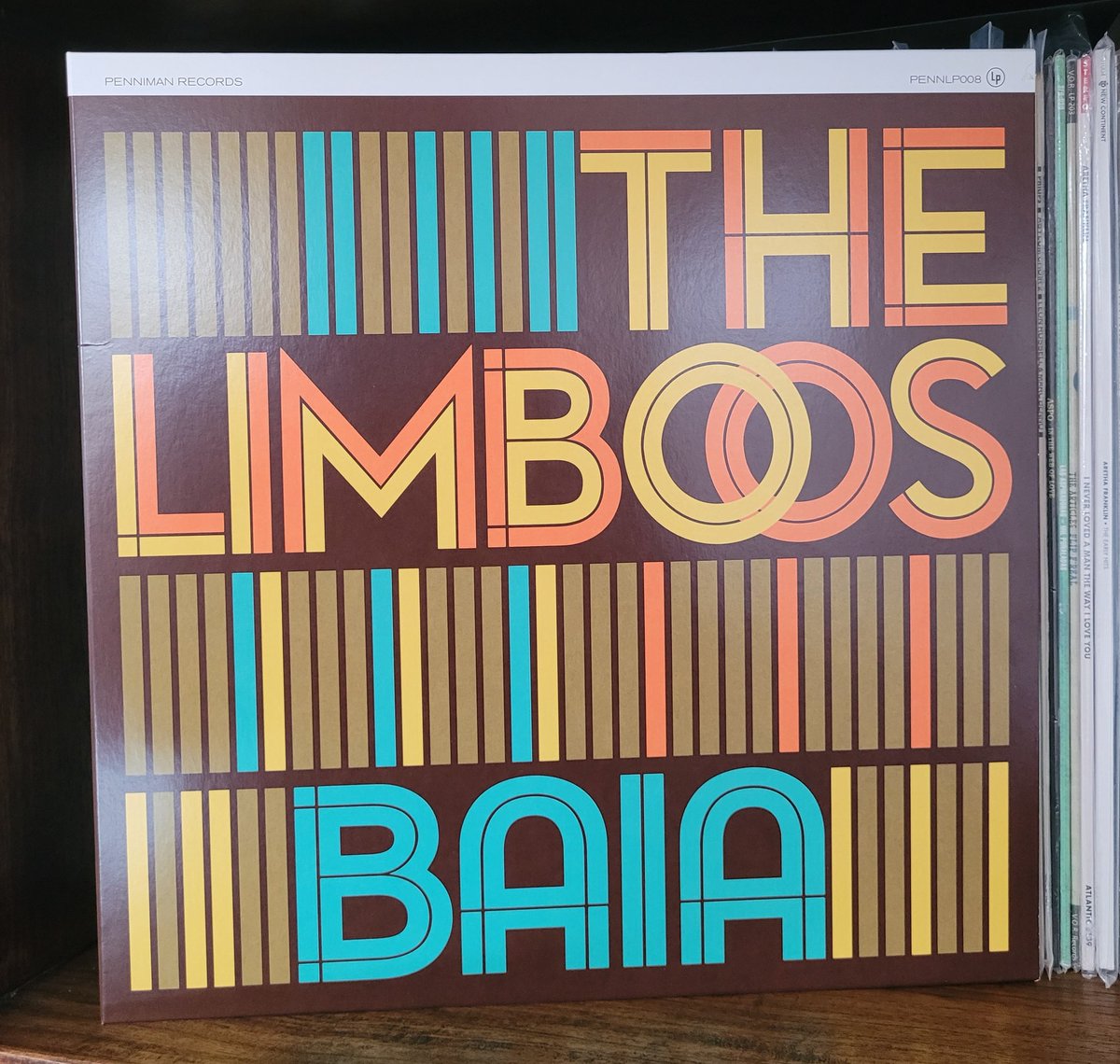 The Limboos - Baia (2019) Tercer trabajo largo de este grupazo incalificable que rebusca en los sonidos del pasado para ofrecernos música tórrida y bailable para disfrute de la afición! Exotic Rhythm'n'Blues o algo así, se podría etiquetar...
#vinylcollection #NowPlaying️